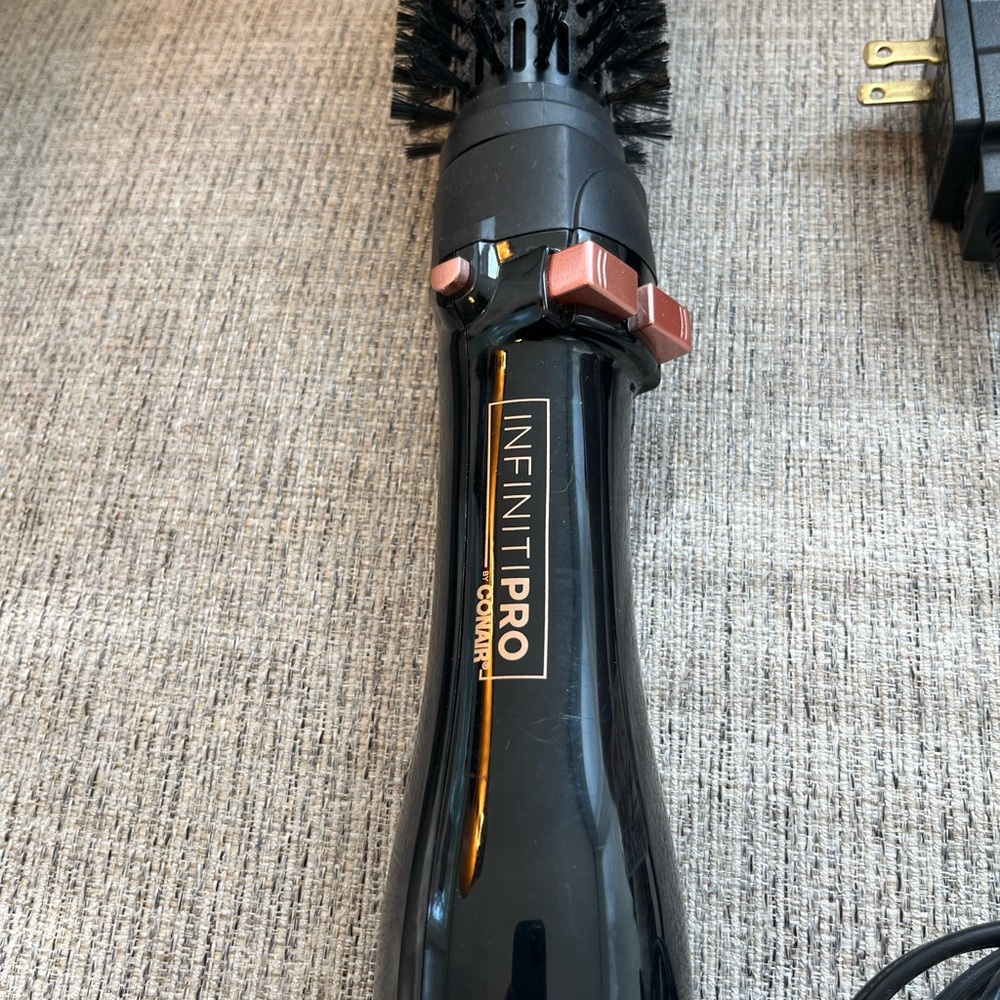 CONAIR INFINITI PRO CURLING BRUSH - Picture 2 of 8